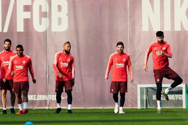 萨里：很遗憾执教切尔西一年就离开 希望回英超