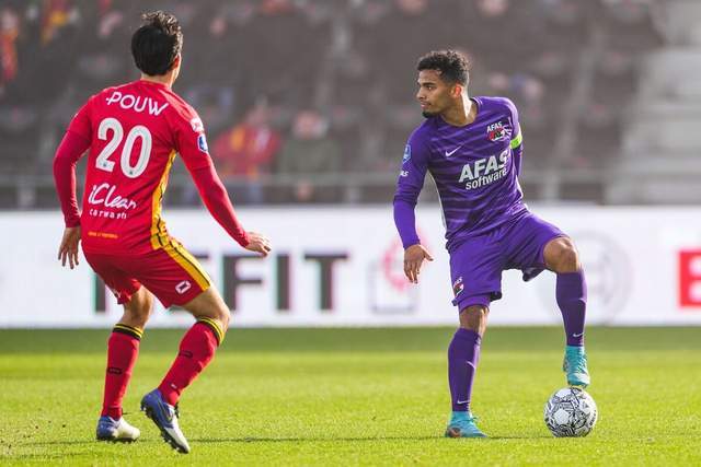 费尔德34+14张宁23+8赵嘉义21分 山西大胜青岛