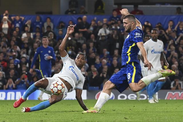 锡安33分鹈鹕负骑士止4连胜 掘金送热火4连败